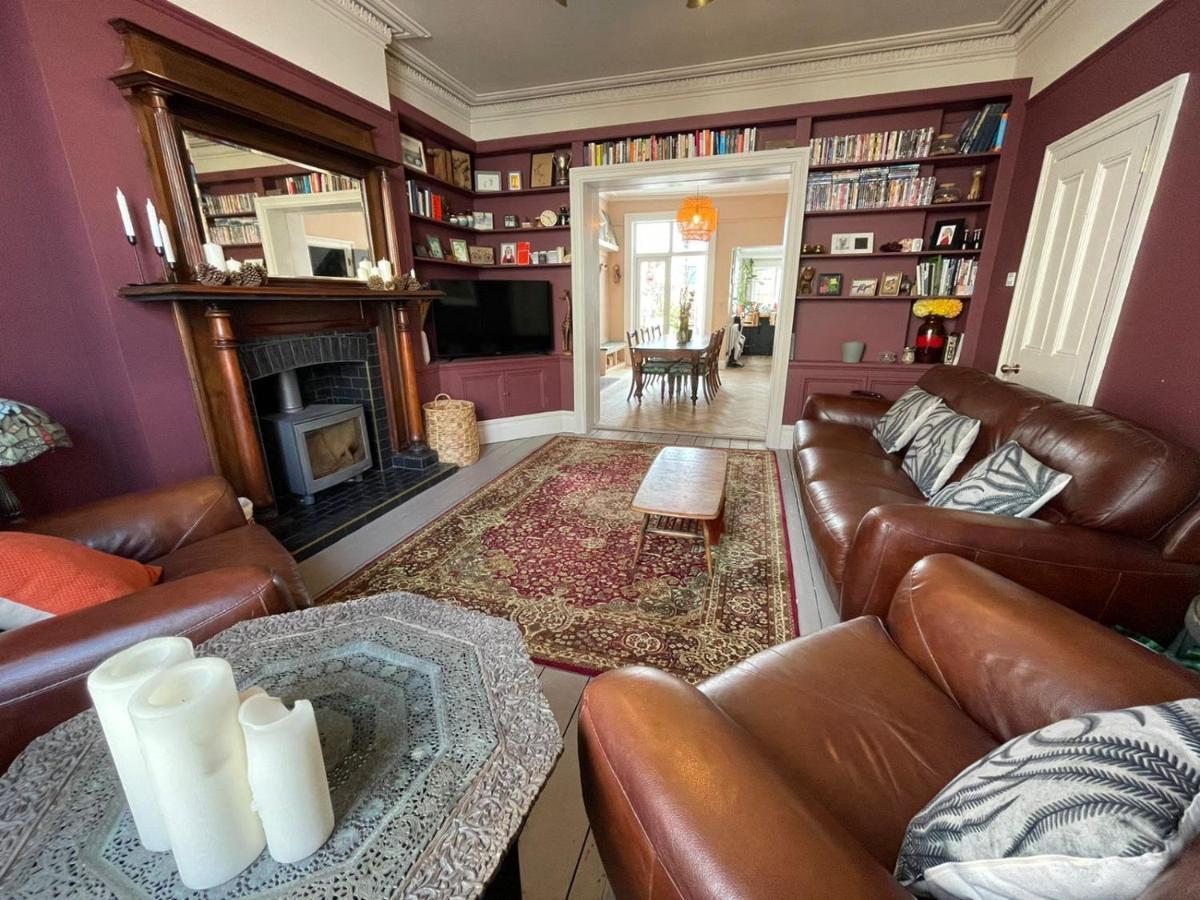 Victorian Beach House With Parking Villa Тинмут Екстериор снимка